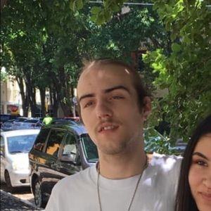 Meet your Posher, Theo